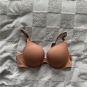 Victoria’s Secret PINK Wear Everywhere Super Push-Up Bra – Tan